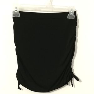 🆕NWOT Ruched Mini skirt